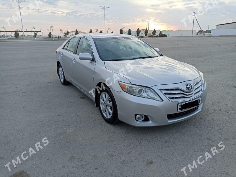 Toyota Camry 2010 - 175 000 TMT - Балканабат - img 2