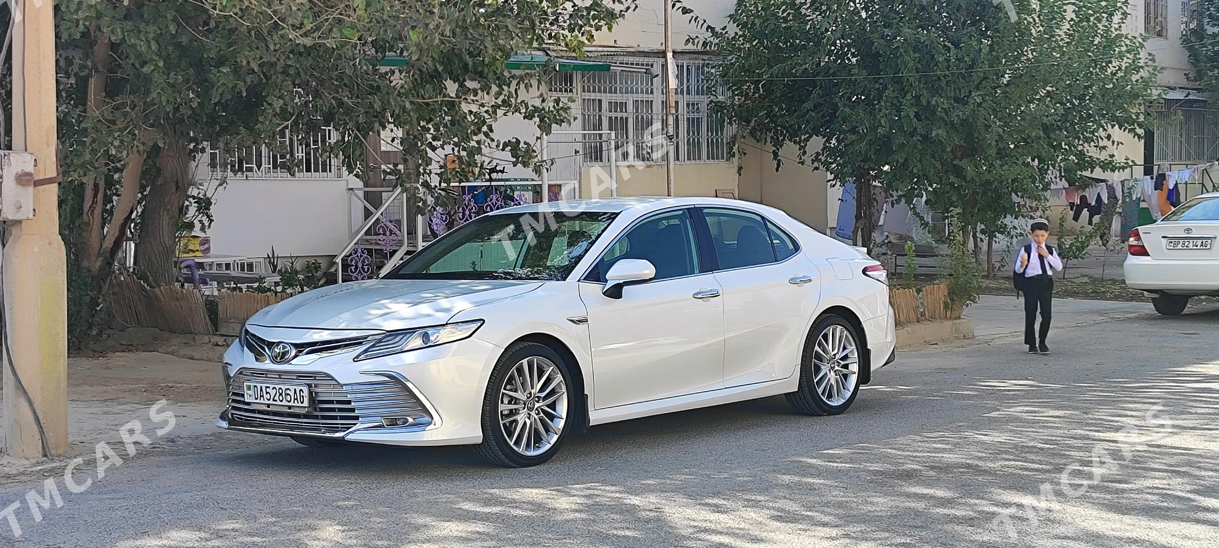 Toyota Camry 2019 - 300 000 TMT - Aşgabat - img 5