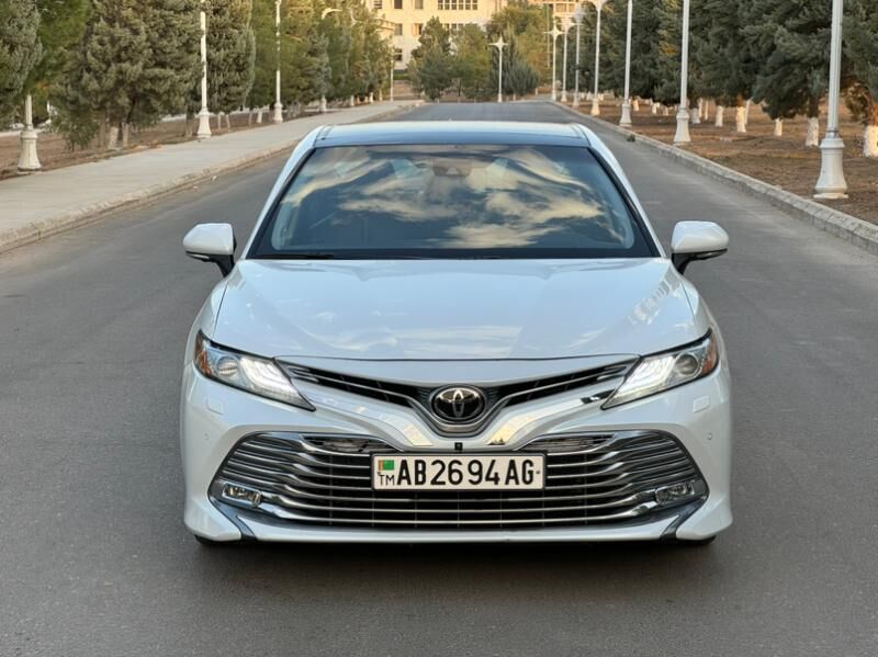 Toyota Camry 2018 - 415 000 TMT - Aşgabat - img 2