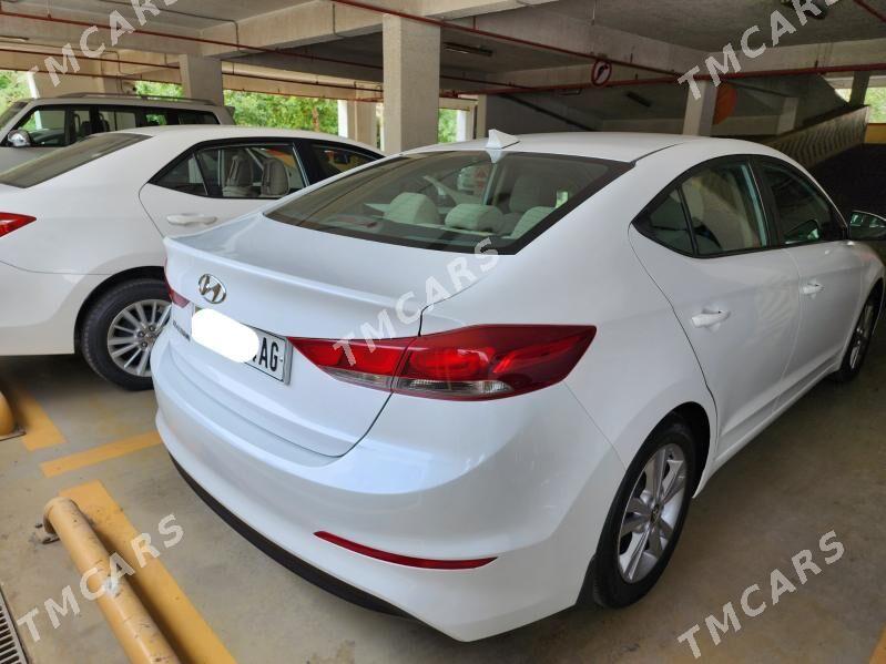 Hyundai Elantra 2018 - 210 000 TMT - Ýalkym - img 5