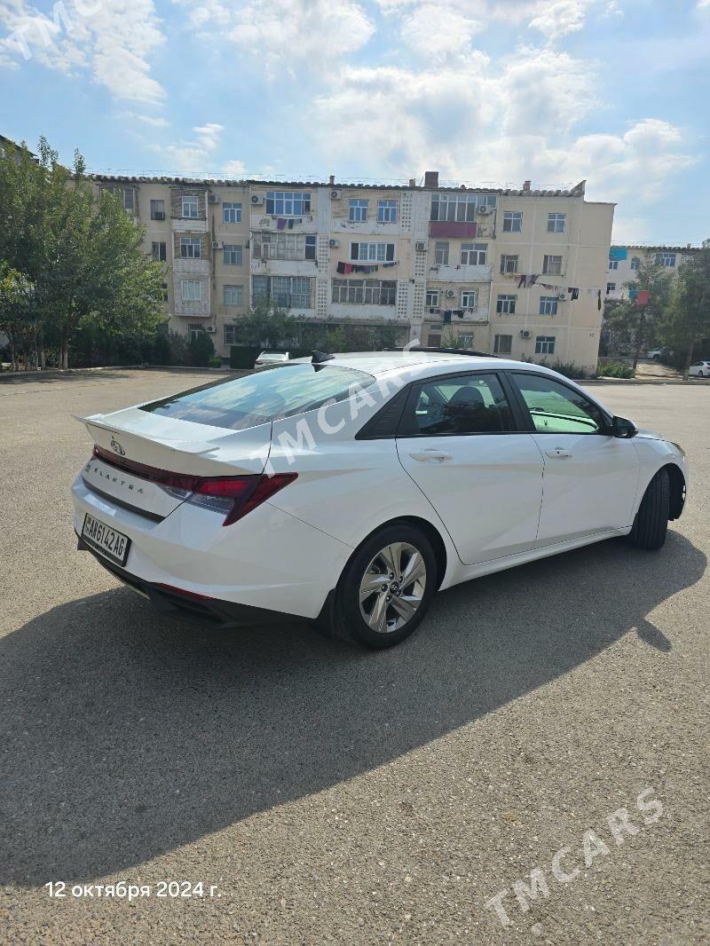 Hyundai Elantra 2021 - 290 000 TMT - Ашхабад - img 3