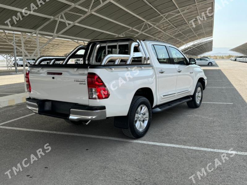 Toyota Hilux 2016 - 395 000 TMT - Aşgabat - img 4