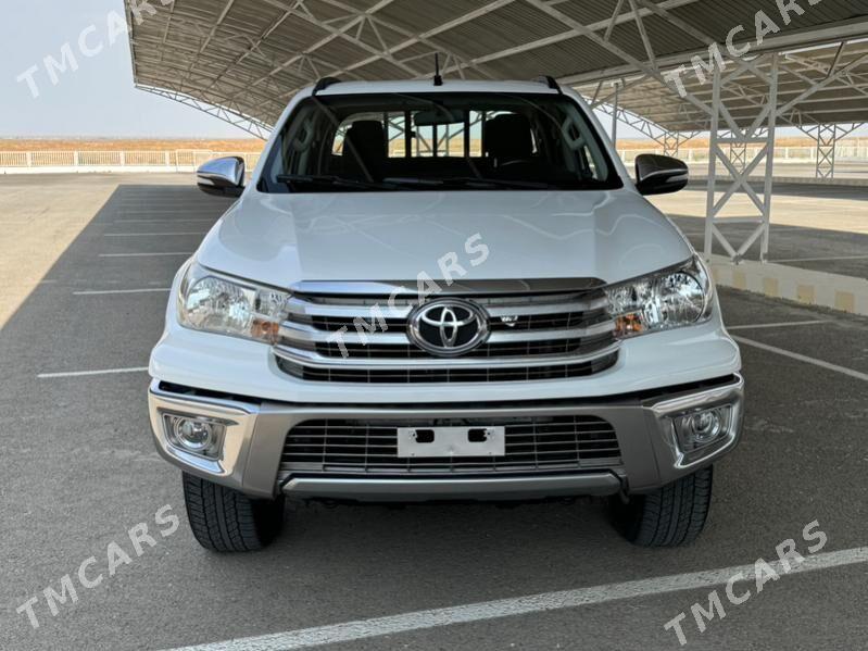 Toyota Hilux 2016 - 395 000 TMT - Aşgabat - img 3