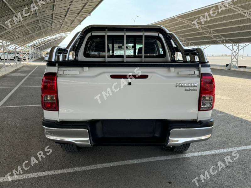 Toyota Hilux 2016 - 395 000 TMT - Aşgabat - img 6