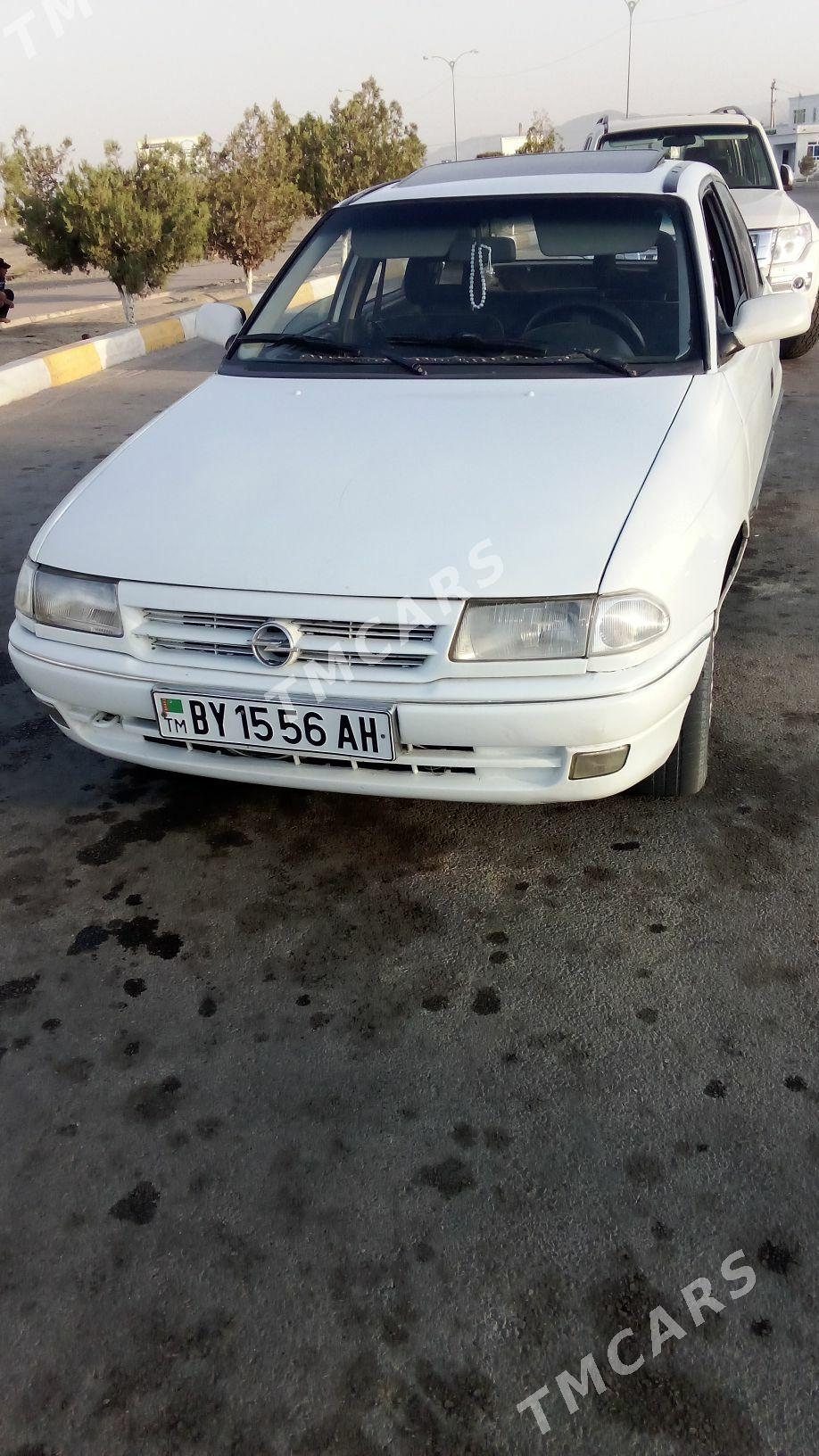 Opel Astra 1993 - 33 000 TMT - Бахарден - img 3