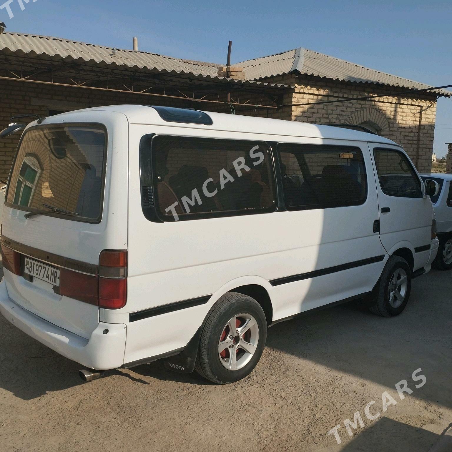 Toyota Hiace 1990 - 65 000 TMT - Мары - img 5