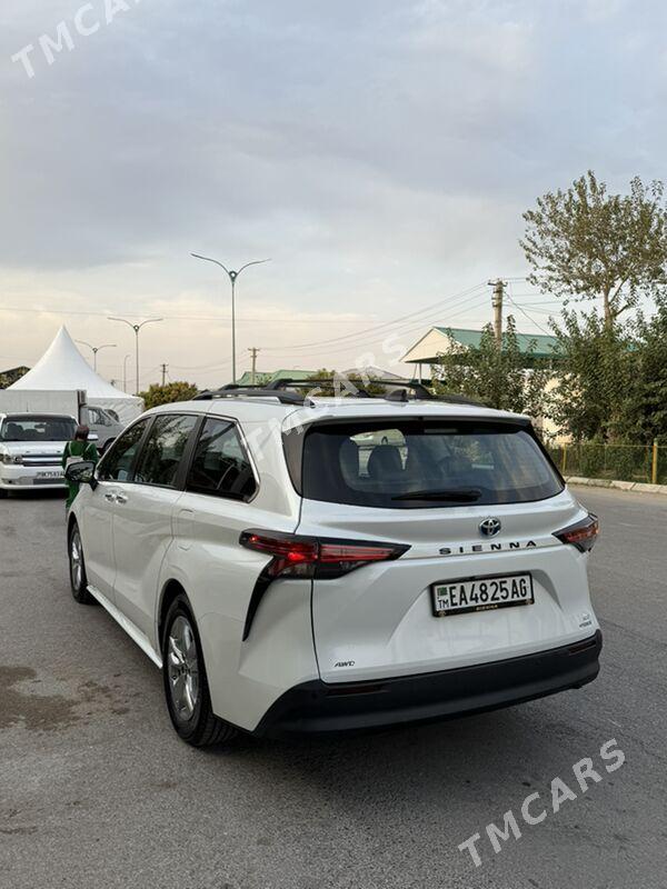 Toyota Sienna 2022 - 675 000 TMT - Ашхабад - img 2