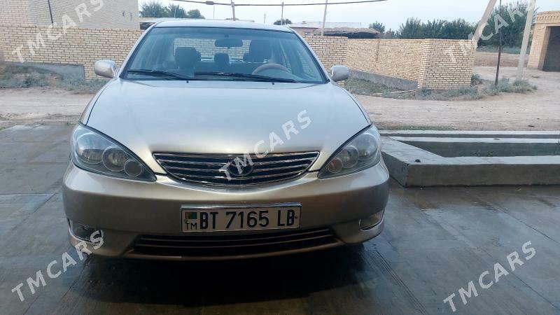 Toyota Camry 2005 - 150 000 TMT - Дянев - img 6