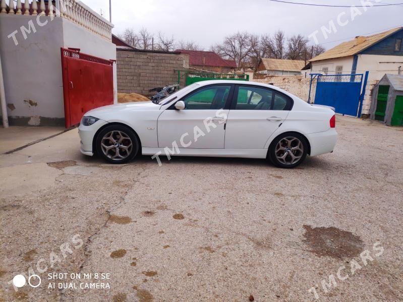 BMW 3 Series 2006 - 85 000 TMT - Балканабат - img 2