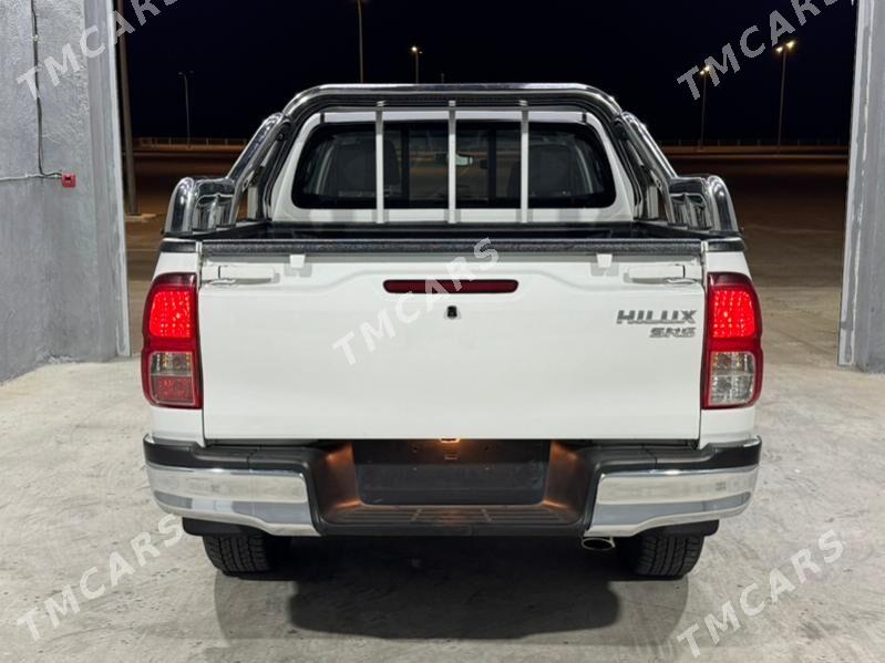 Toyota Hilux 2016 - 395 000 TMT - Aşgabat - img 8