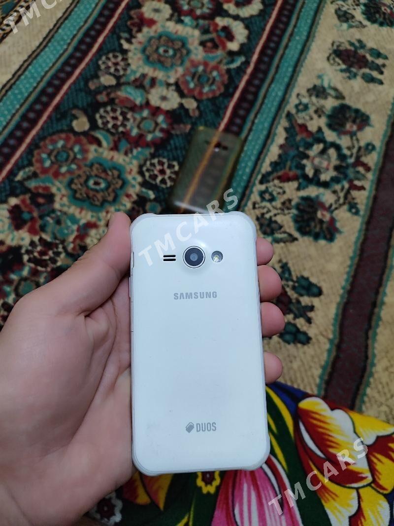 Samsung galaxy j1 ace - Дашогуз - img 5