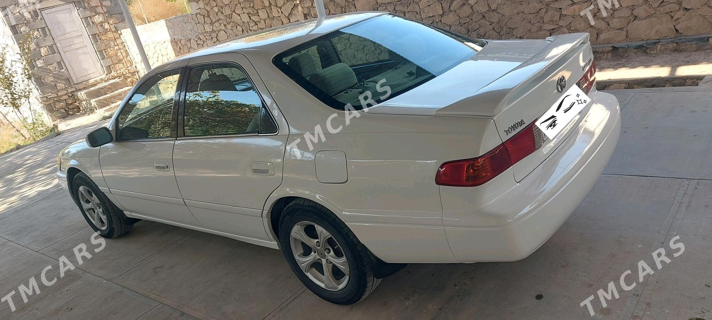 Toyota Camry 2000 - 125 000 TMT - Достлук - img 2