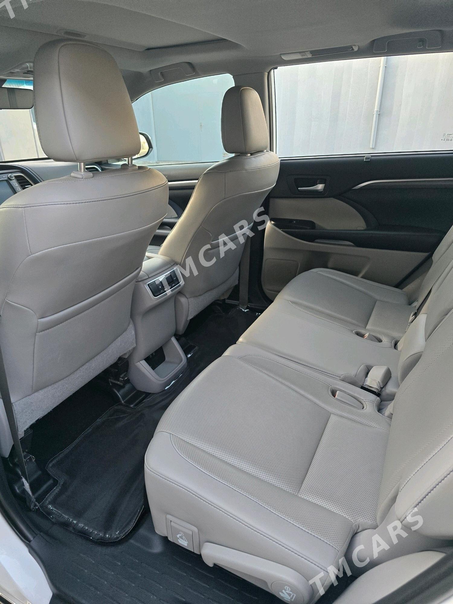 Toyota Highlander 2019 - 500 000 TMT - Gyzylarbat - img 6