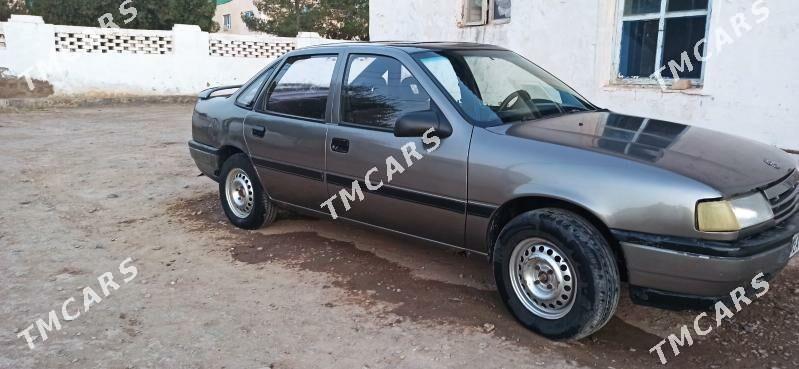 Opel Vectra 1992 - 24 000 TMT - Baýramaly - img 3