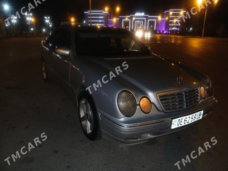 Mercedes-Benz E320 2001 - 90 000 TMT - Туркменабат - img 8