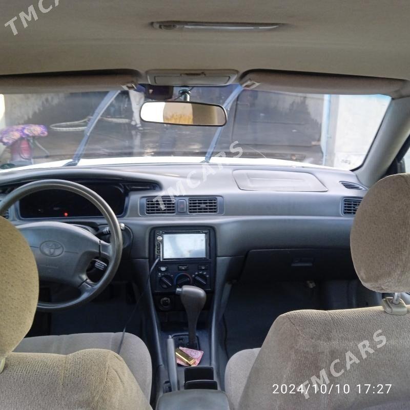 Toyota Camry 2001 - 110 000 TMT - Дянев - img 3