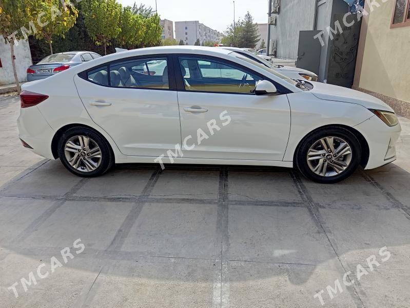 Hyundai Elantra 2019 - 190 000 TMT - Wekilbazar - img 3