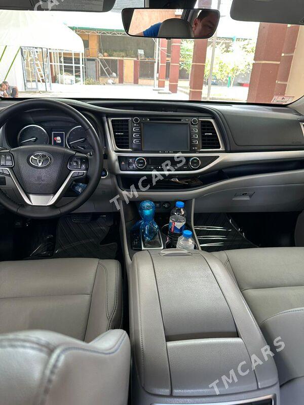 Toyota Highlander 2018 - 529 000 TMT - Aşgabat - img 4