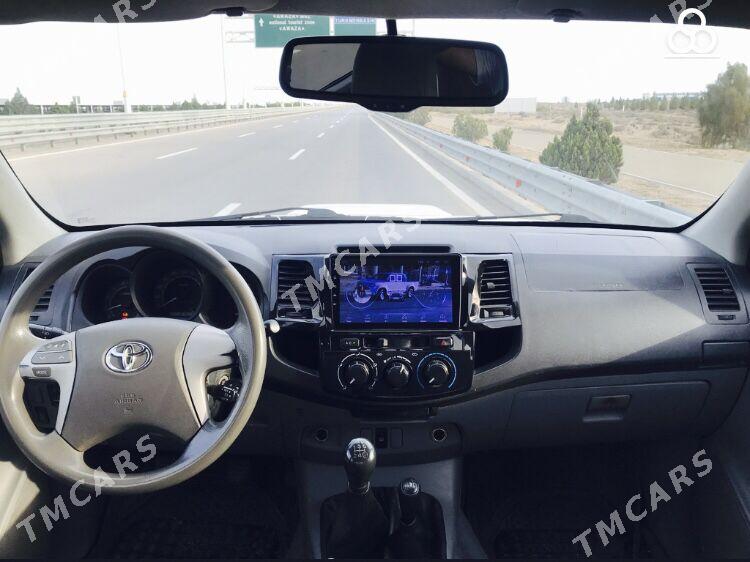 Toyota Hilux 2007 - 220 000 TMT - Балканабат - img 3