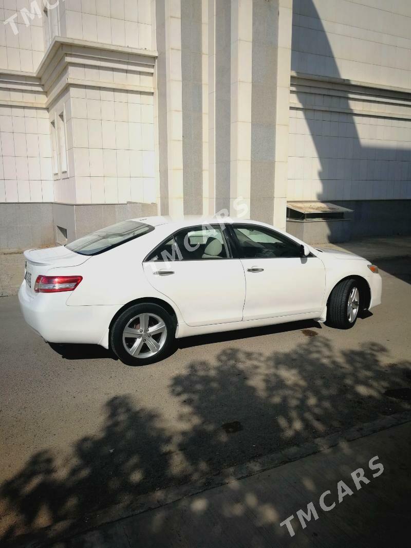 Toyota Camry 2010 - 130 000 TMT - Кака - img 3