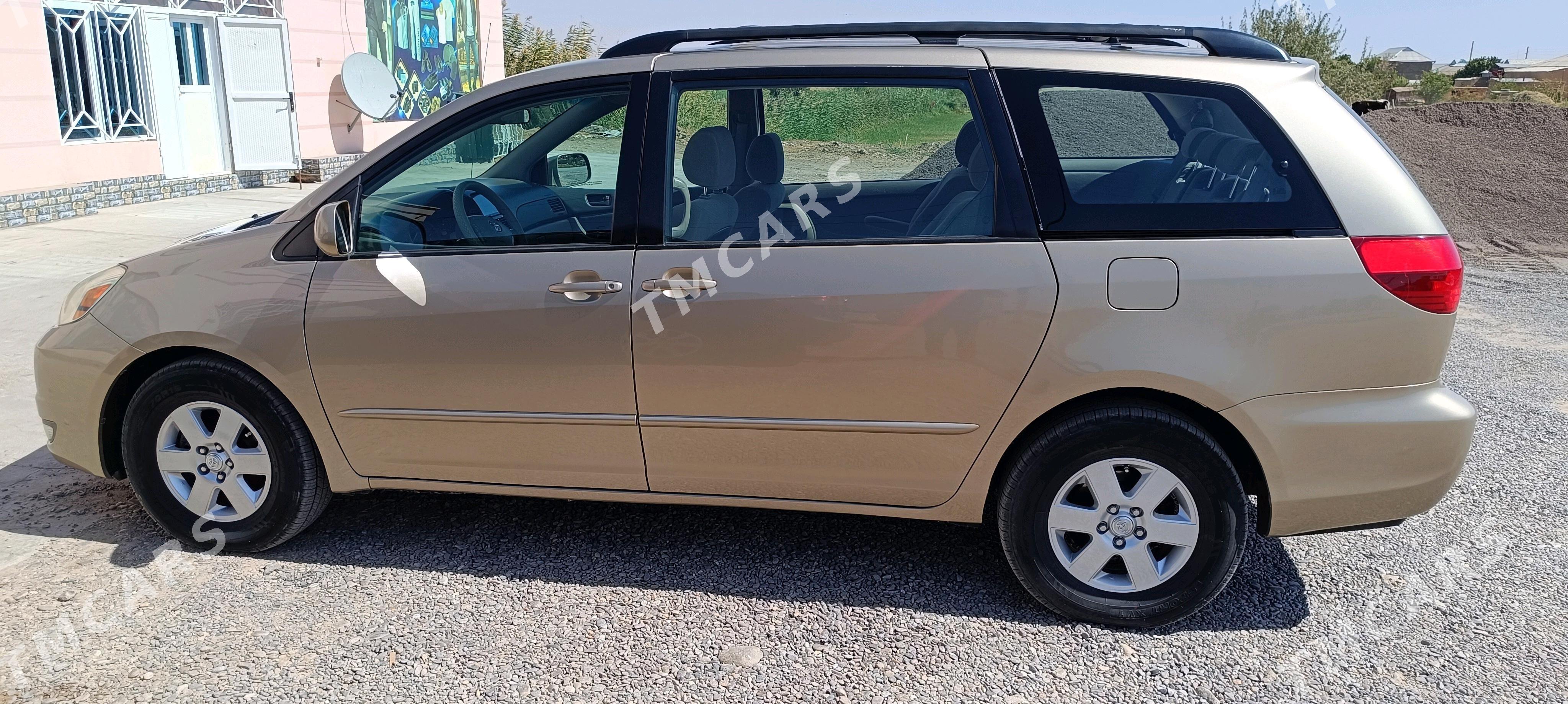 Toyota Sienna 2004 - 200 000 TMT - Тагтабазар - img 5