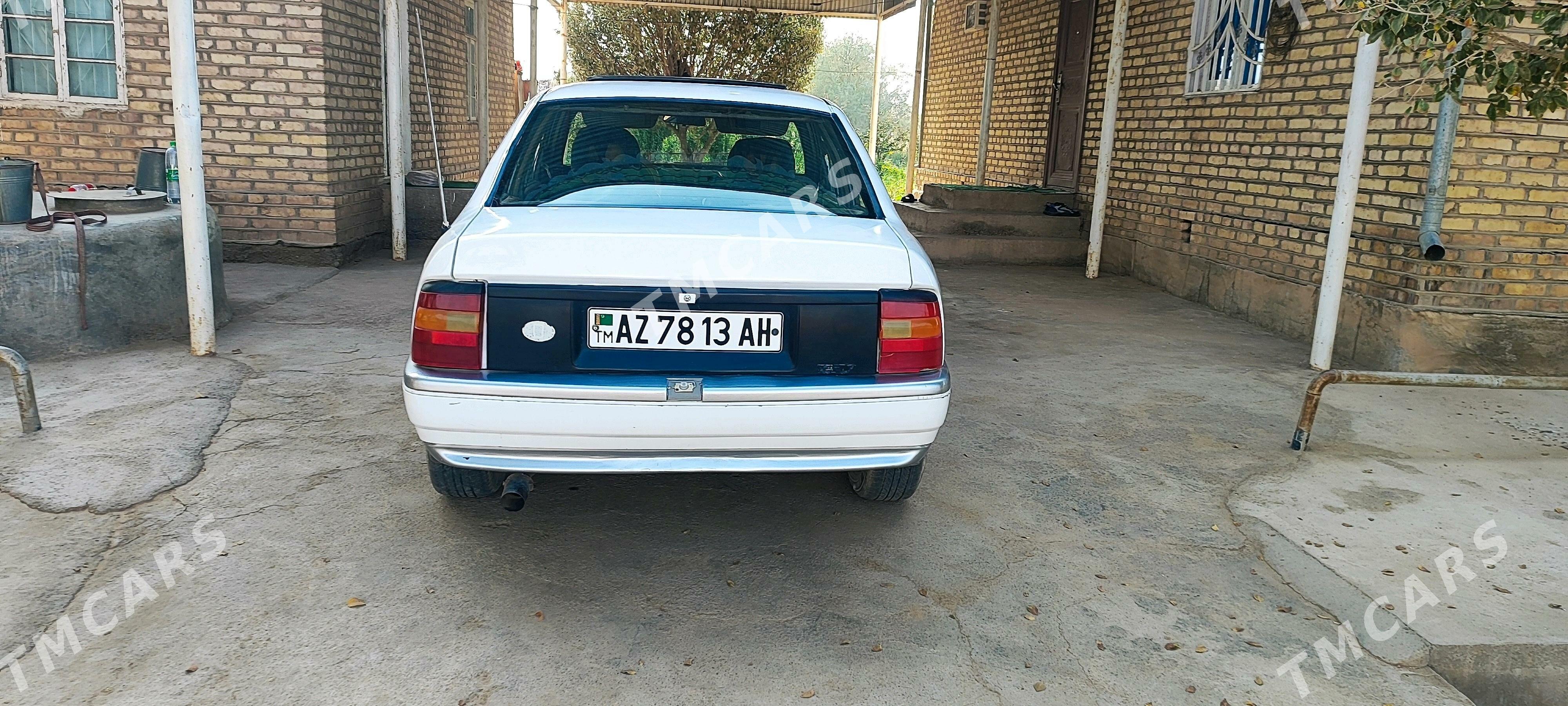 Opel Vectra 1990 - 25 000 TMT - Бабадайхан - img 3