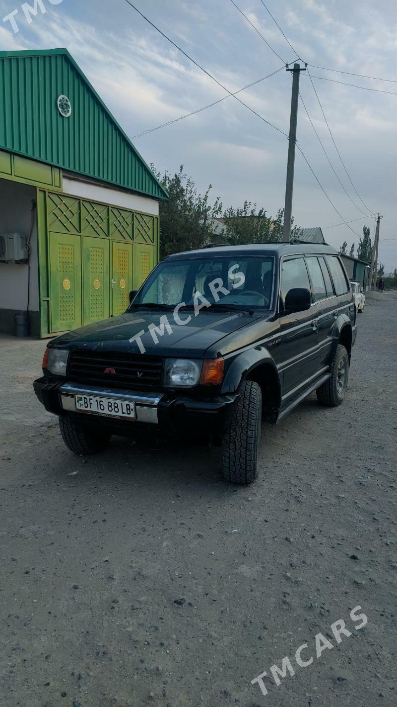 Mitsubishi Montero 1995 - 75 000 TMT - Койтендаг - img 2