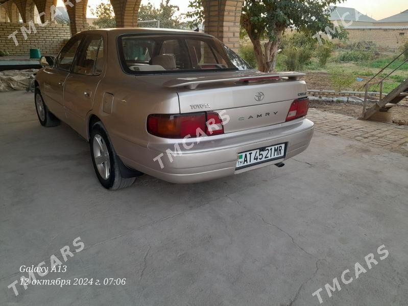 Toyota Camry 1995 - 75 000 TMT - Байрамали - img 2