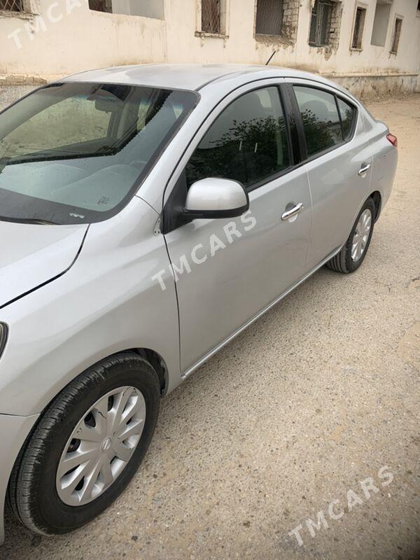 Nissan Versa 2013 - 64 000 TMT - Balkanabat - img 7