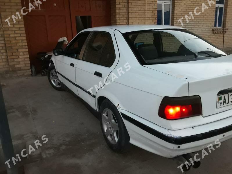 BMW 320 1993 - 37 000 TMT - Дянев - img 8