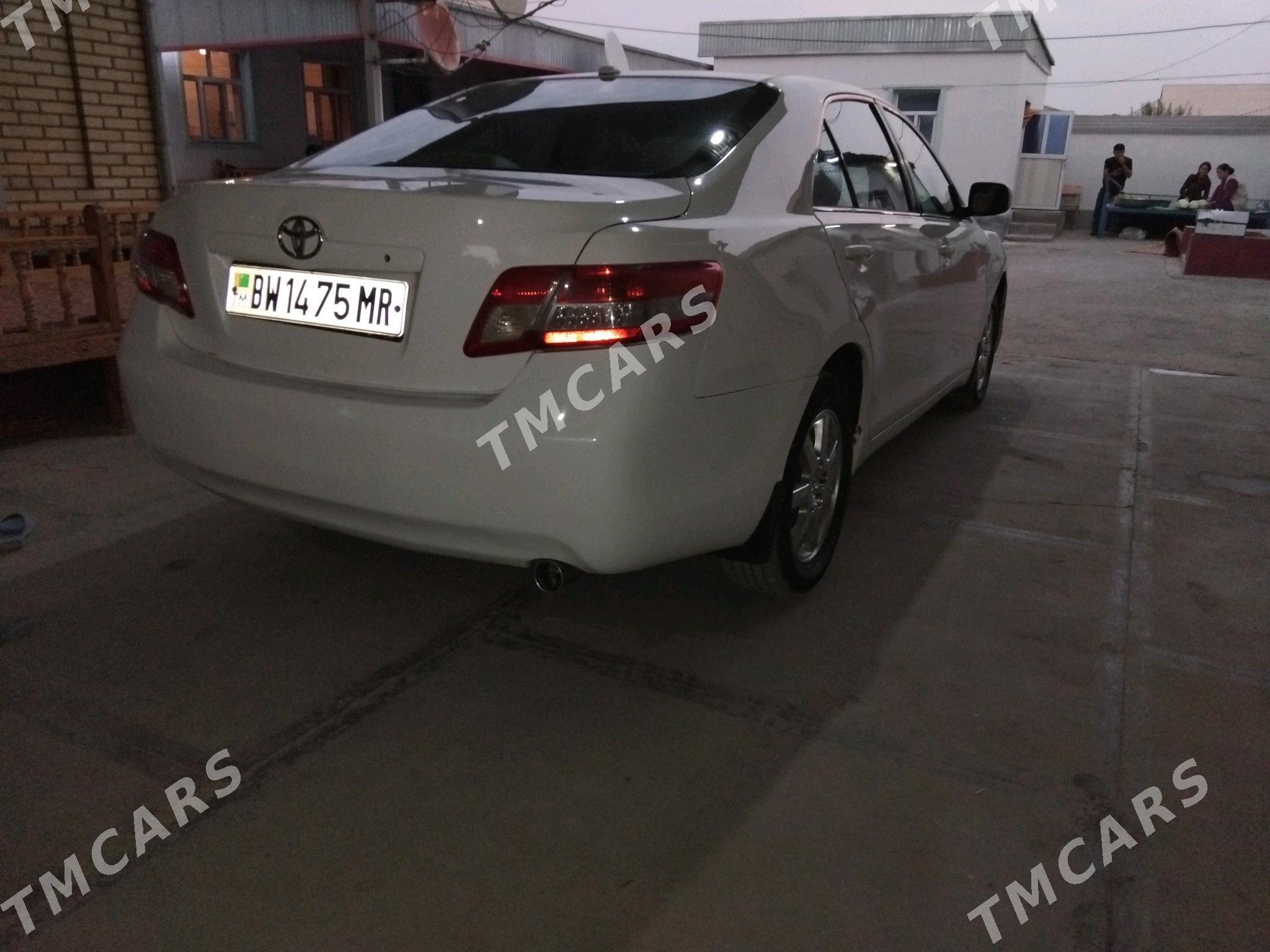 Toyota Camry 2010 - 120 000 TMT - Мары - img 3