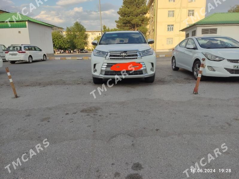 Toyota Highlander 2016 - 310 000 TMT - Aşgabat - img 8