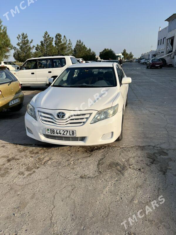 Toyota Camry 2011 - 130 000 TMT - Чарджоу - img 3