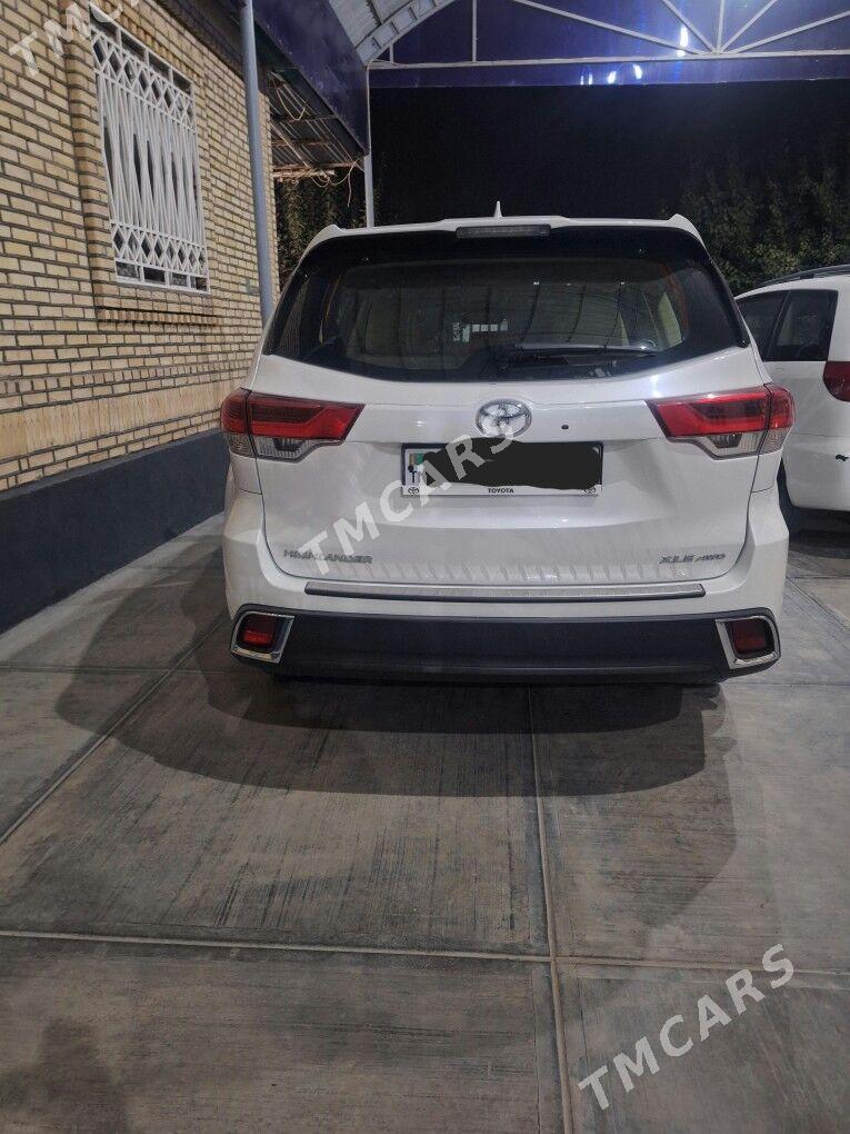 Toyota Highlander 2019 - 650 000 TMT - Aşgabat - img 3