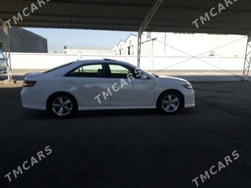 Toyota Camry 2010 - 260 000 TMT - Köşi - img 3