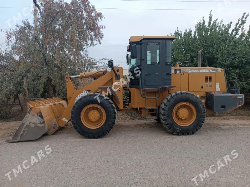 XCMG LW300F 2015 - 510 000 TMT - Саят - img 2