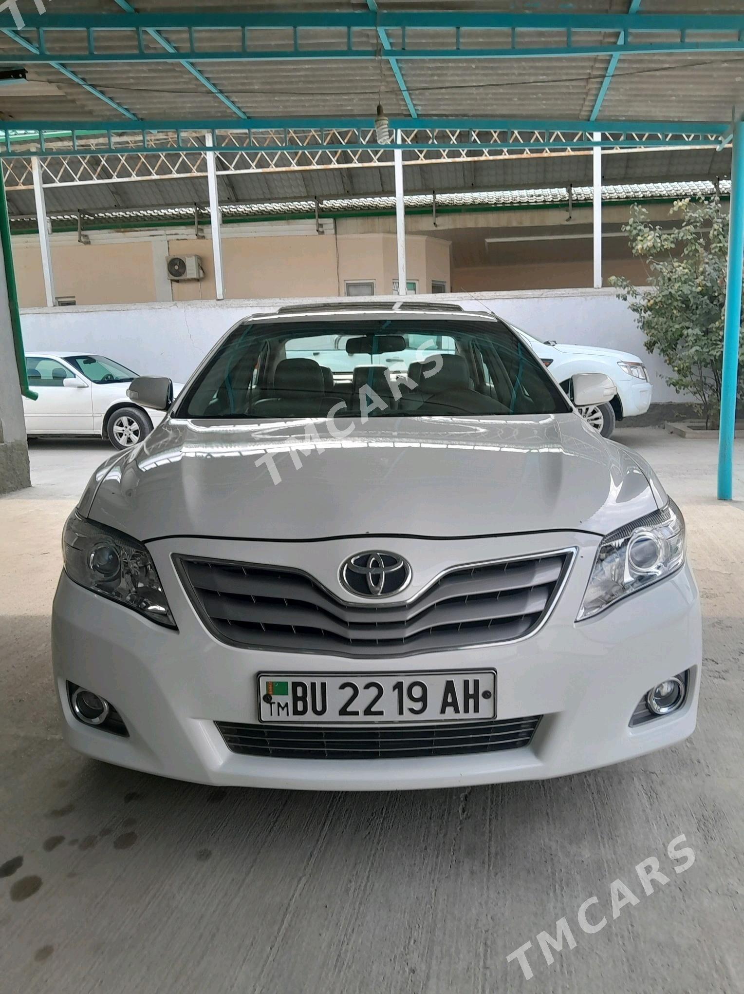 Toyota Camry 2010 - 180 000 TMT - Kaka - img 9