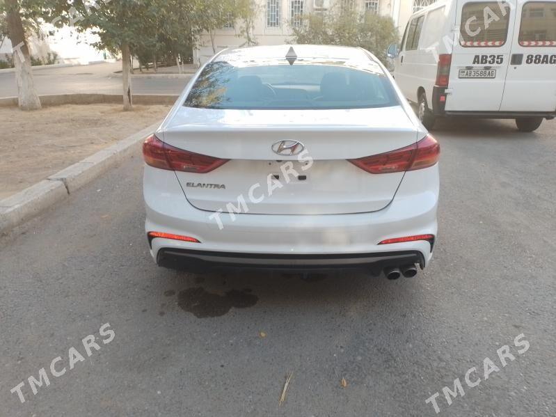 Hyundai Elantra 2018 - 245 000 TMT - Aşgabat - img 2