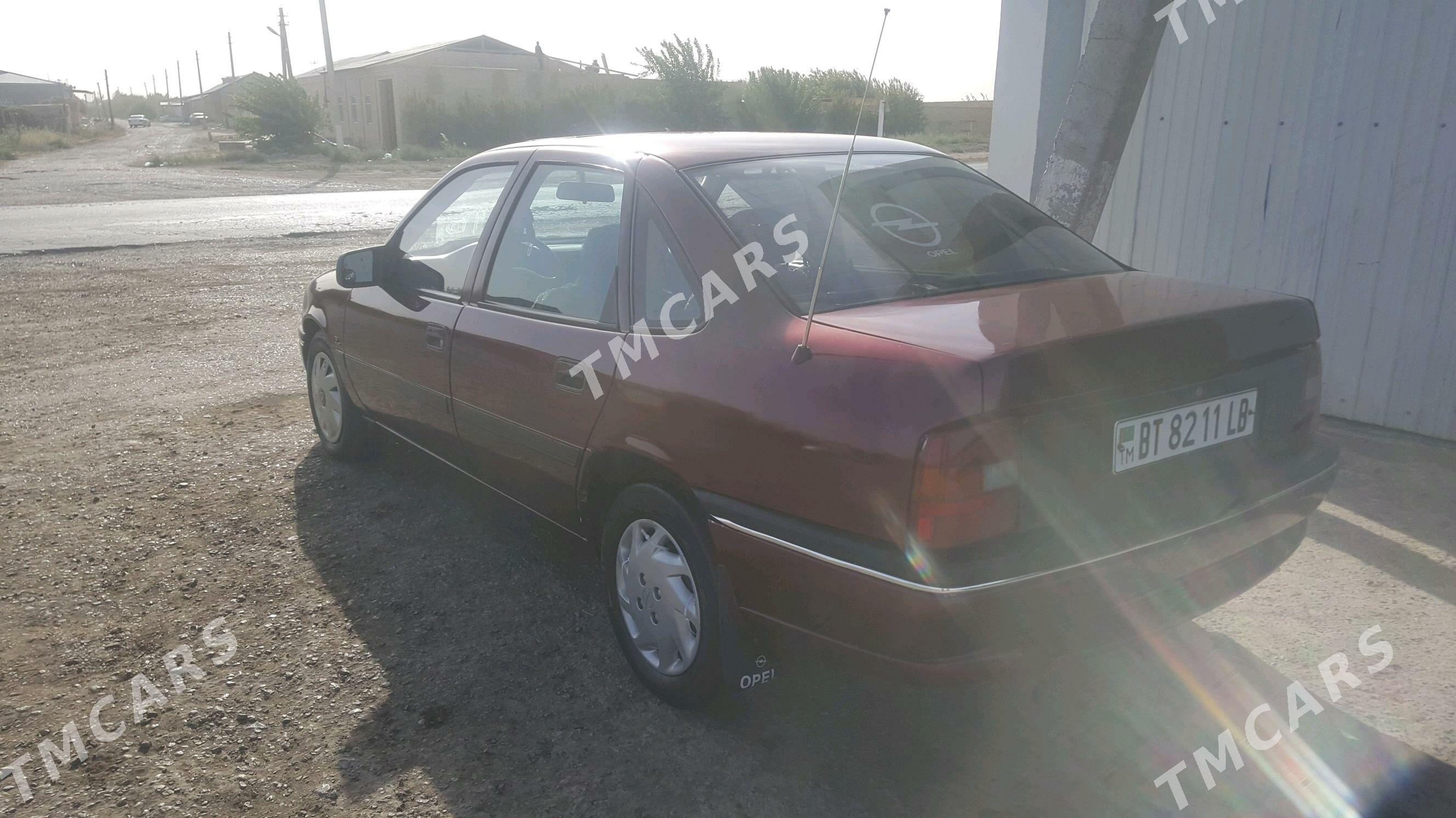 Opel Vectra 1989 - 28 000 TMT - Дянев - img 2