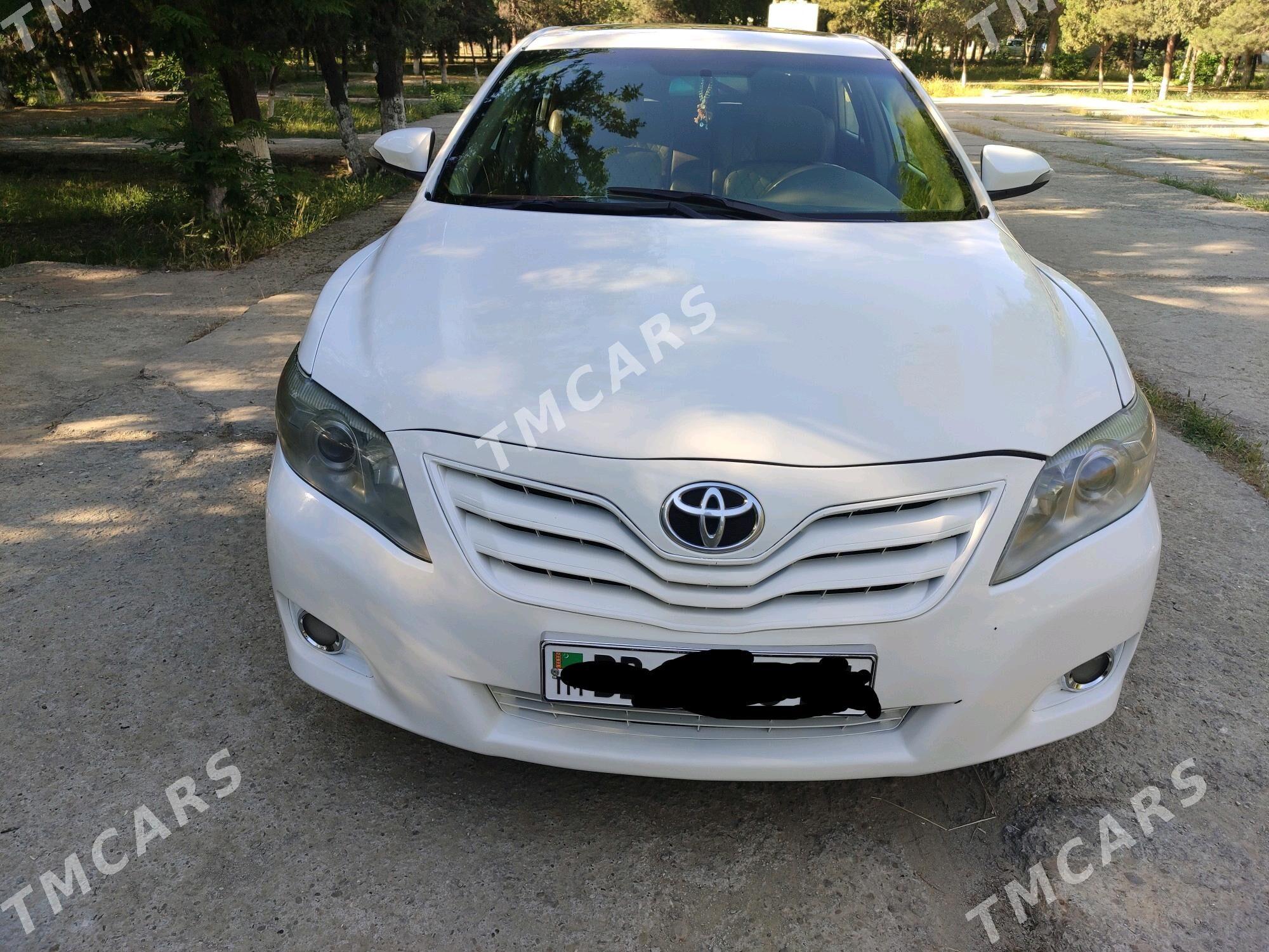 Toyota Camry 2010 - 150 000 TMT - Бахарден - img 2