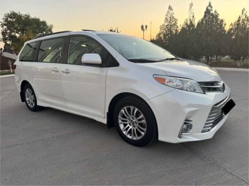 Toyota Sienna 2020 - 462 000 TMT - Мары - img 2