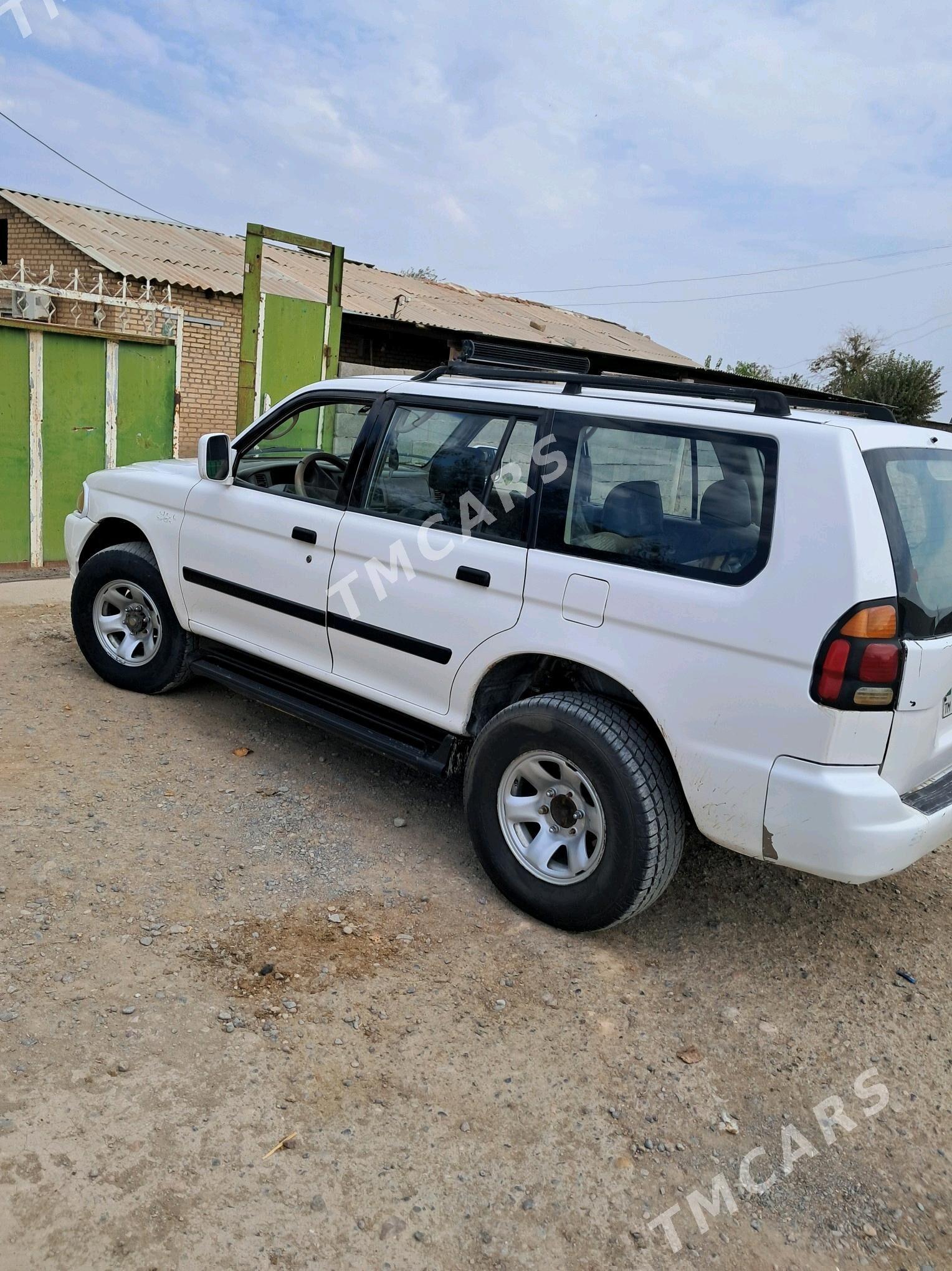 Mitsubishi Montero Sport 2002 - 50 000 TMT - Яшлык - img 3