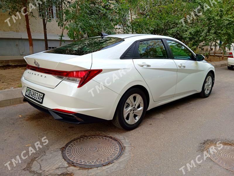 Hyundai Elantra 2021 - 229 000 TMT - Ашхабад - img 4