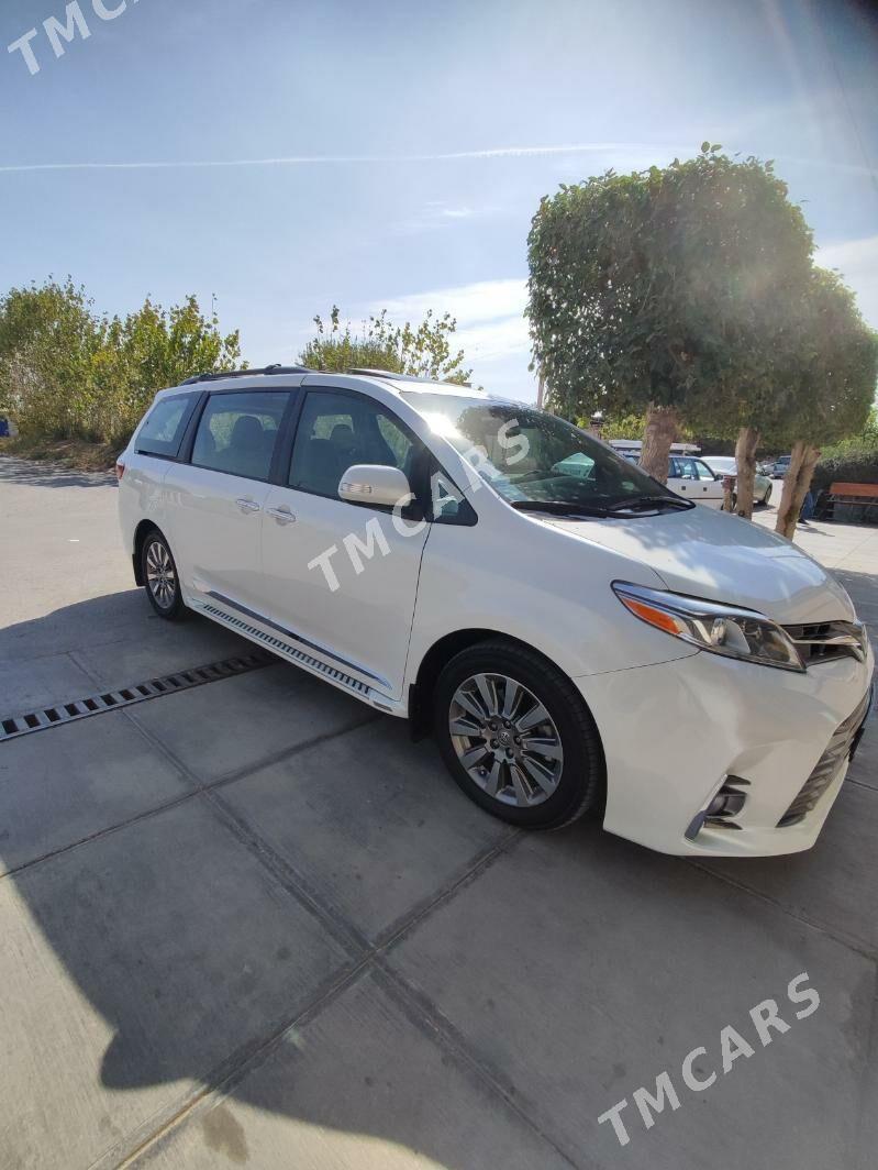 Toyota Sienna 2019 - 500 000 TMT - Bedew - img 2