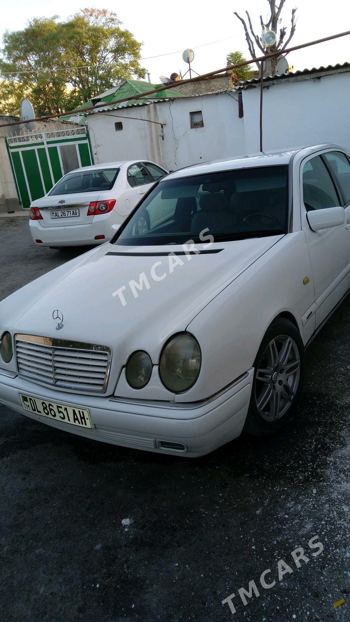 Mercedes-Benz 230E 1996 - 100 000 TMT - Анев - img 3