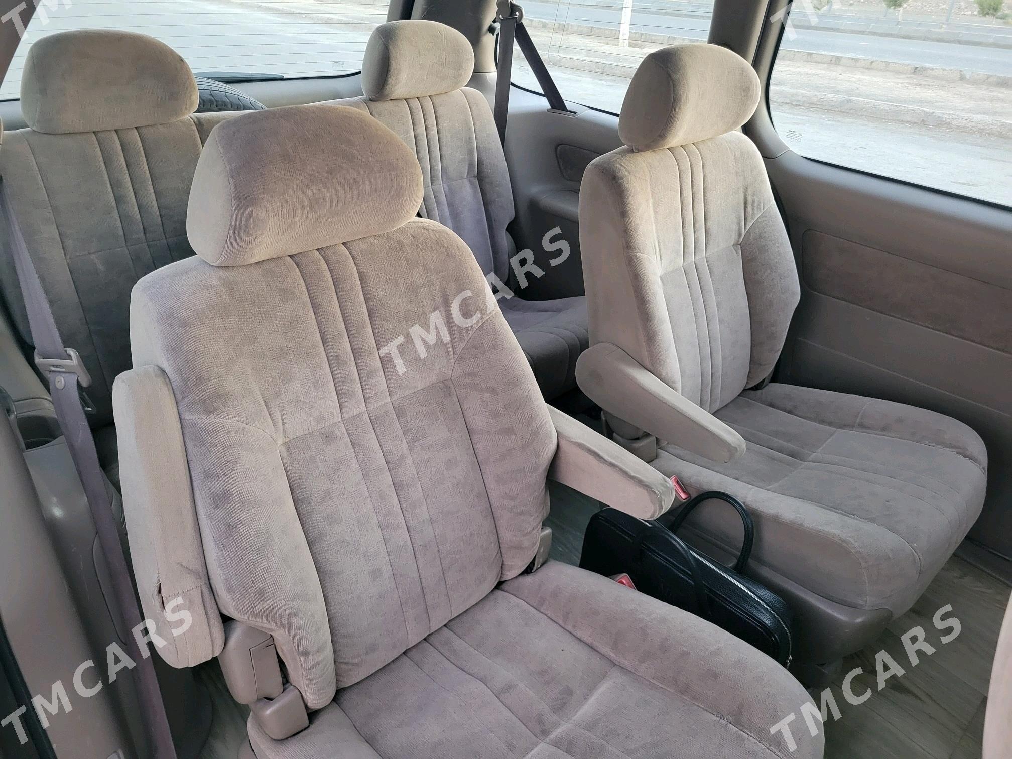 Toyota Sienna 2001 - 106 000 TMT - Мары - img 3