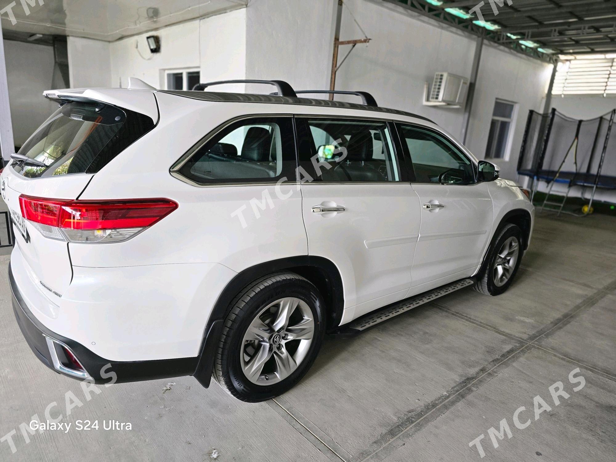 Toyota Highlander 2018 - 380 000 TMT - Aşgabat - img 5