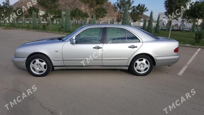 Mercedes-Benz E320 1999 - 90 000 TMT - Türkmenbaşy - img 3