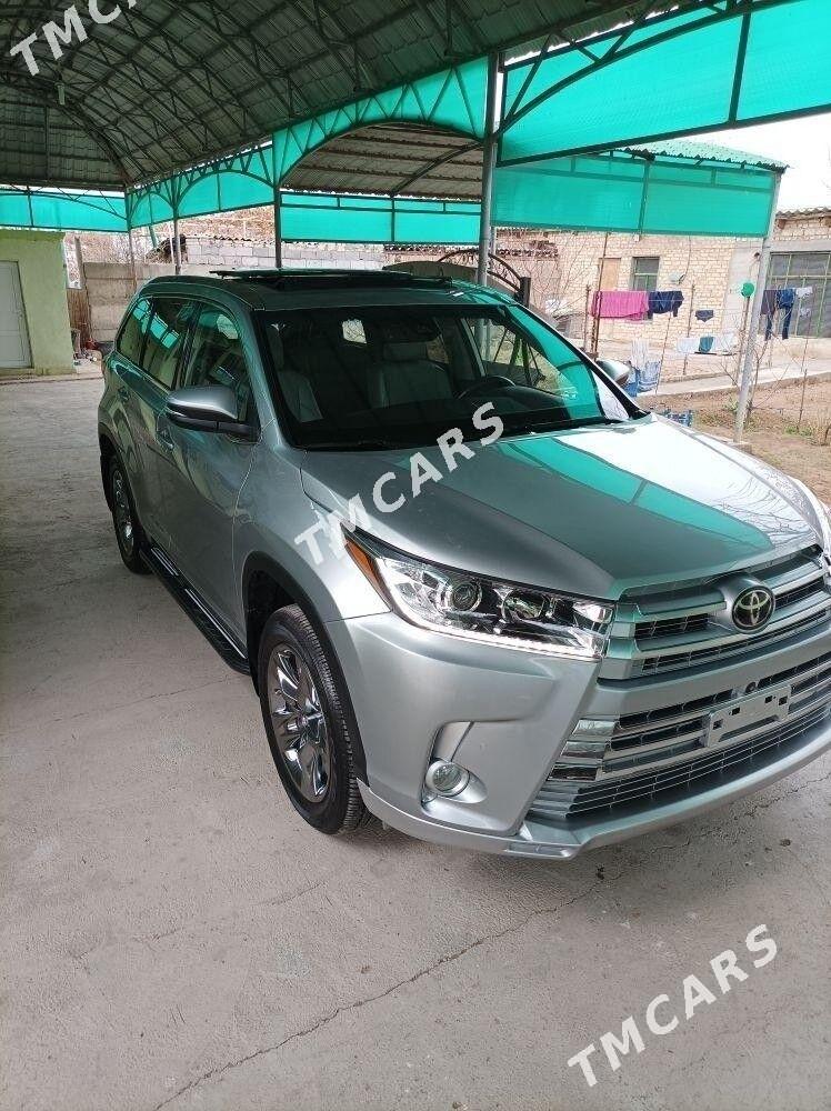 Toyota Highlander 2017 - 390 000 TMT - Türkmenbaşy - img 2