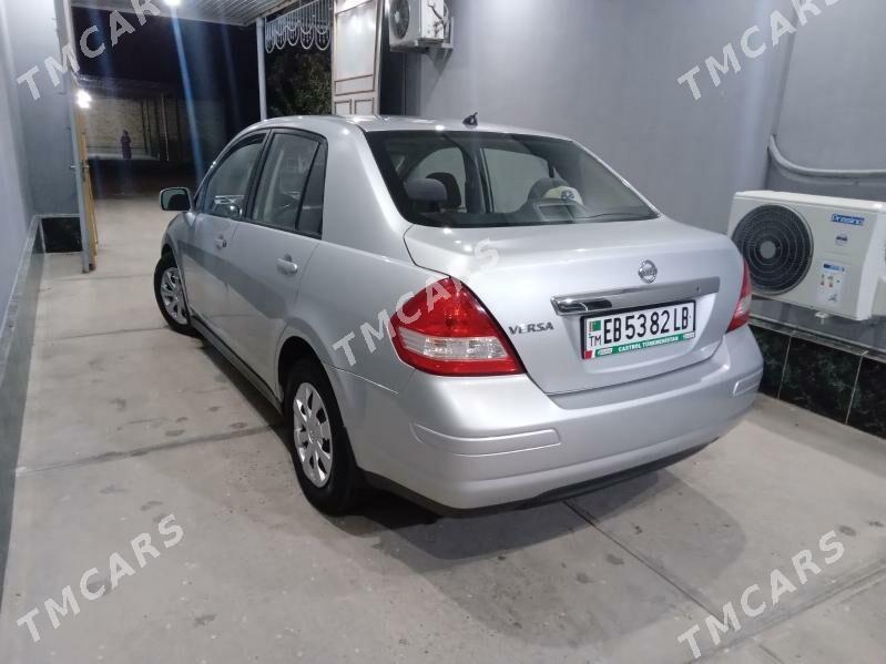 Nissan Versa 2010 - 90 000 TMT - Саят - img 3